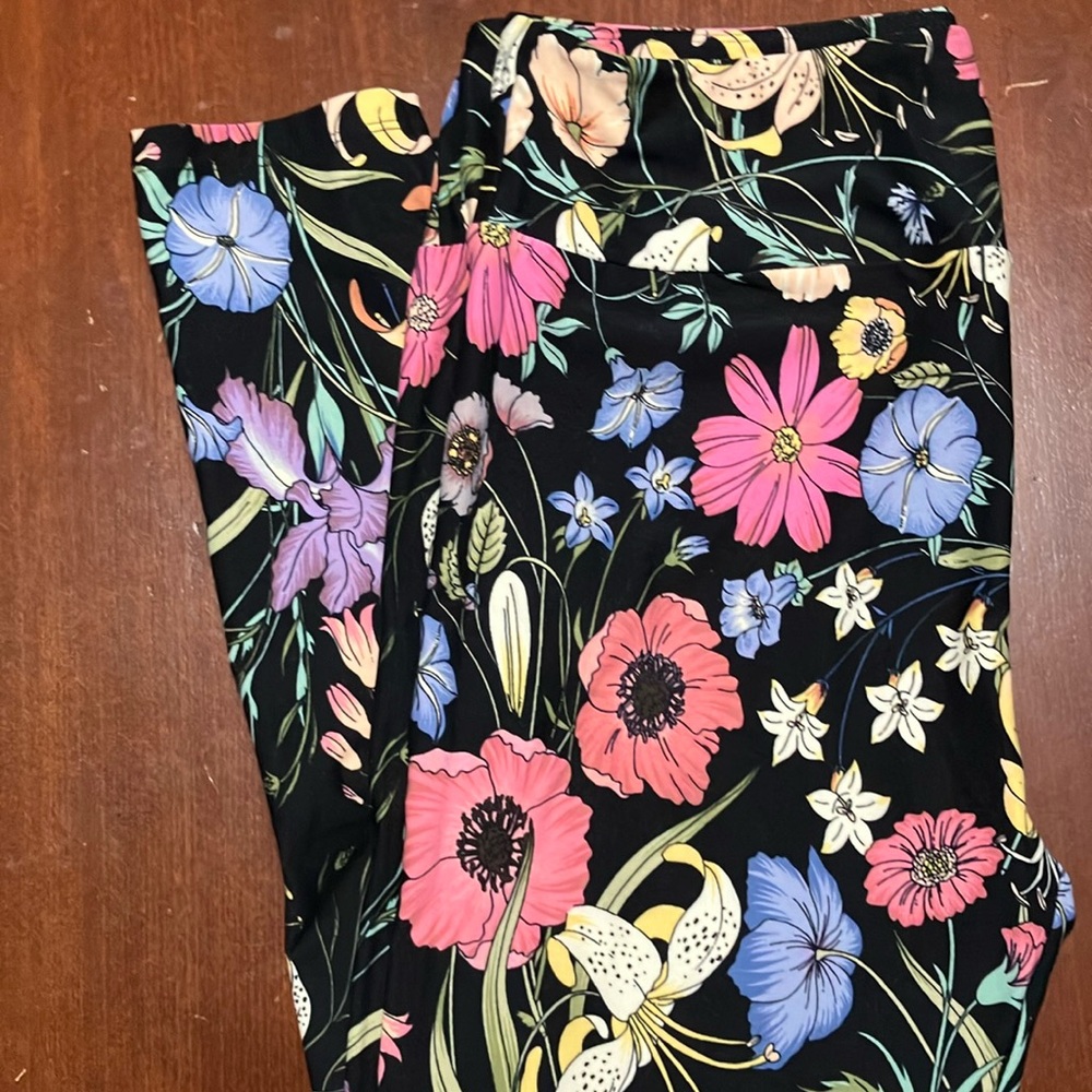 LuLaRoe TC Leggings C19